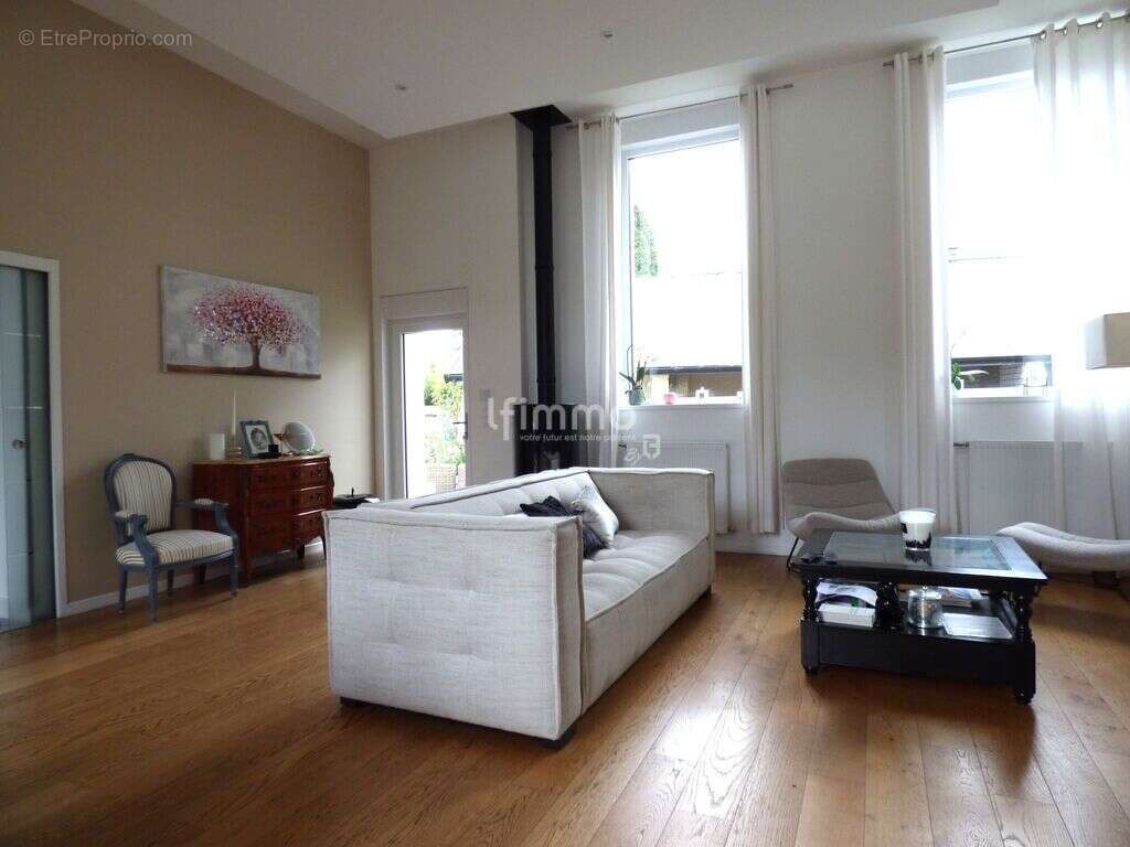 Maison à ANZIN-SAINT-AUBIN