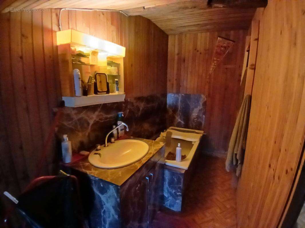 Maison à CHAMPAGNE-MOUTON