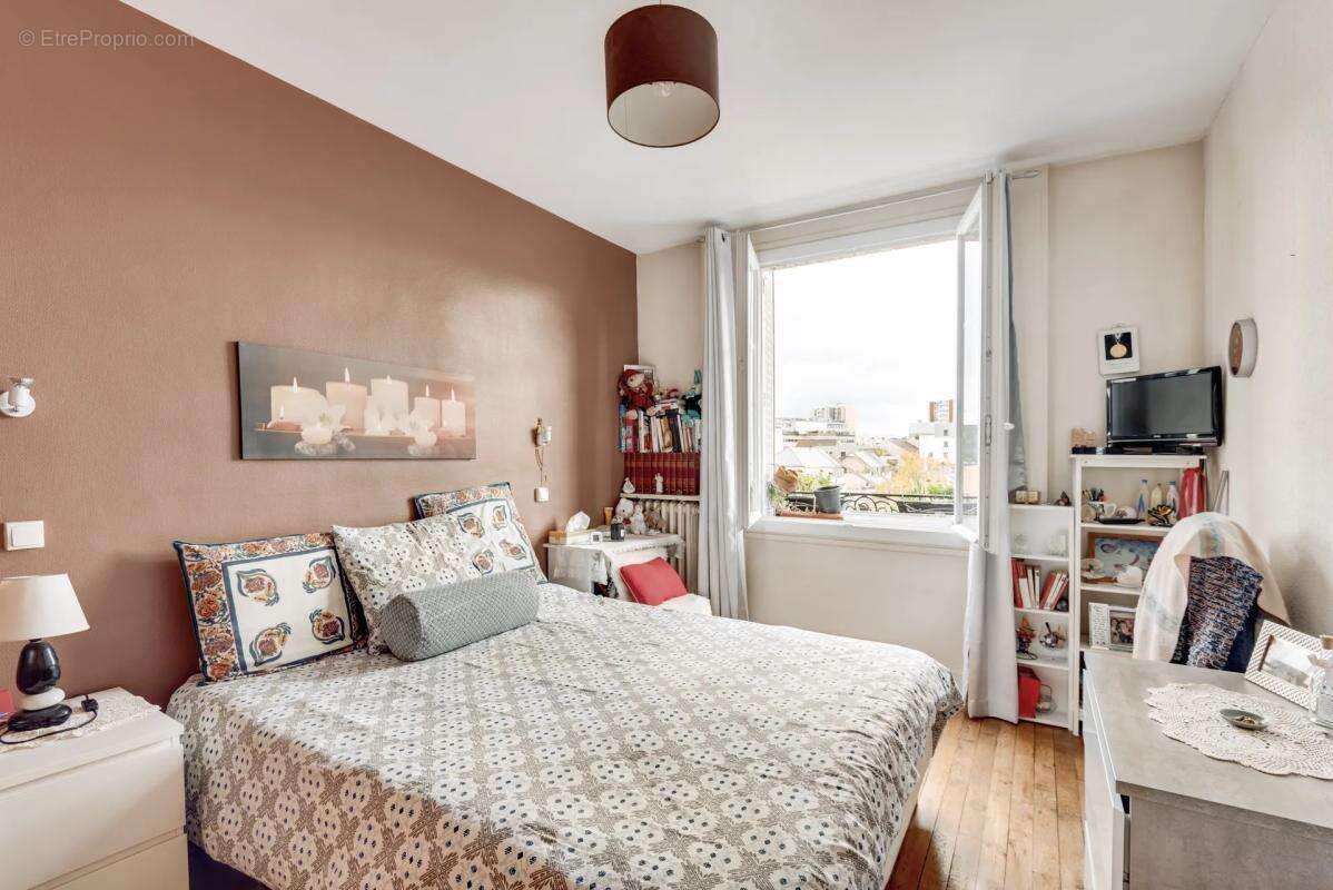 Appartement à GENNEVILLIERS
