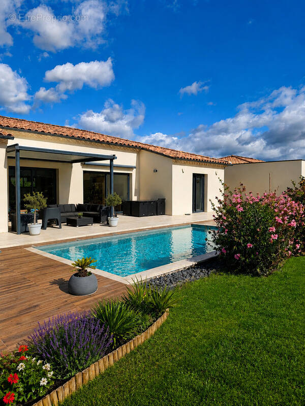 Maison à L'ISLE-SUR-LA-SORGUE