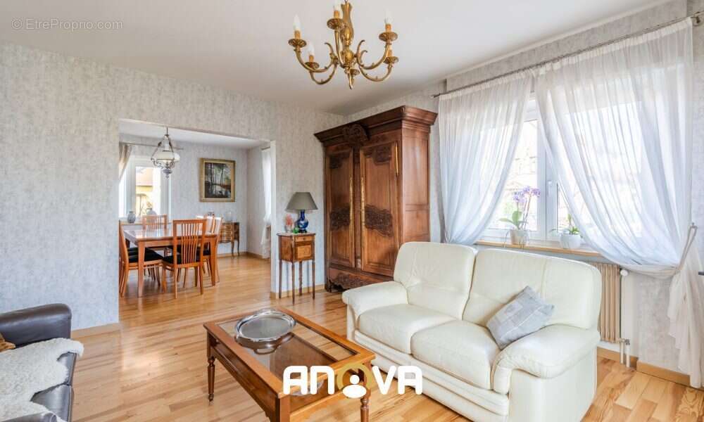 Salon /salle à manger-1 et 2-RDC - Maison à MOMMENHEIM