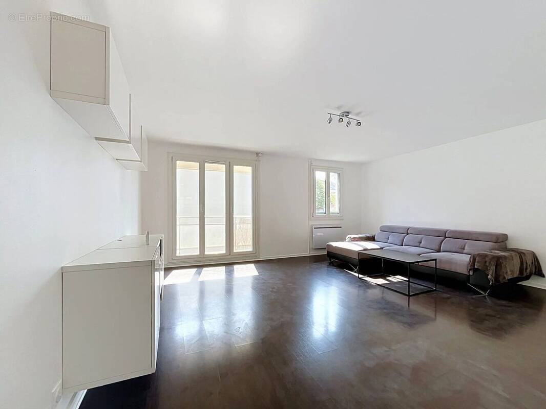 Appartement à LIMEIL-BREVANNES
