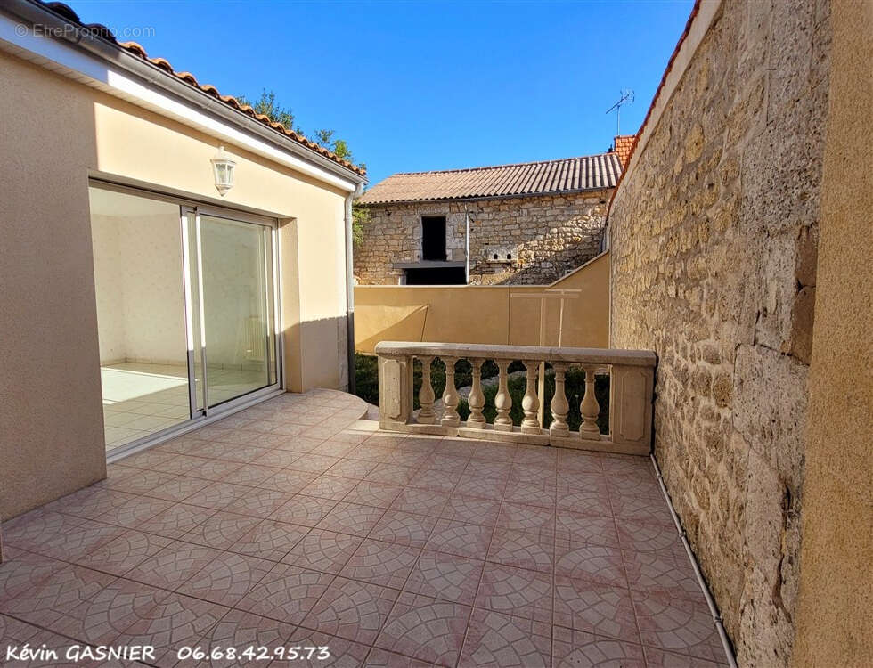 Maison à L&#039;ISLE-D&#039;ESPAGNAC