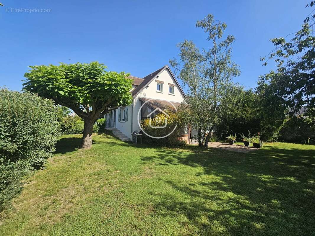 Maison à SAINT-CLAUDE-DE-DIRAY