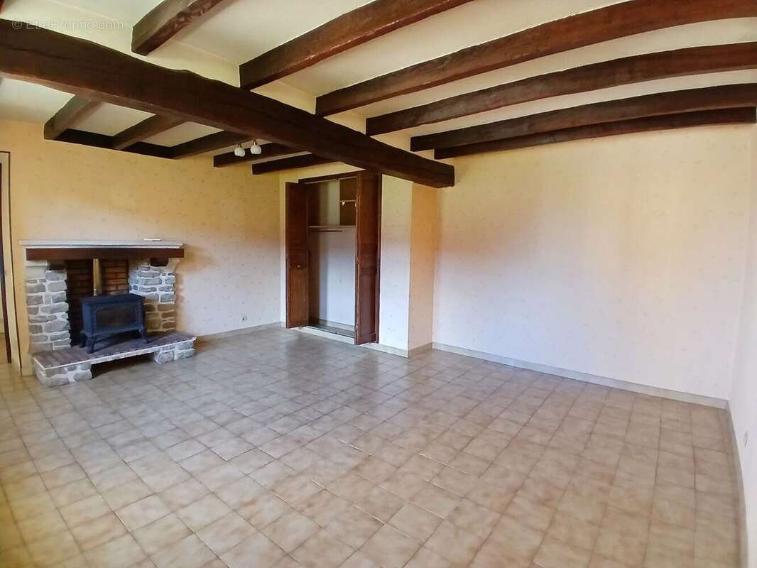 Maison à THIANGES
