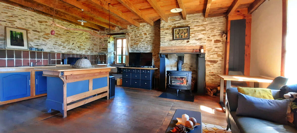 Maison à CROS-DE-RONESQUE