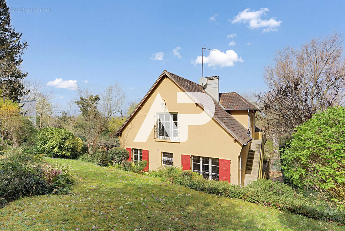 Maison à BOUGIVAL