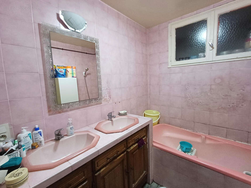 Appartement à BOLLENE