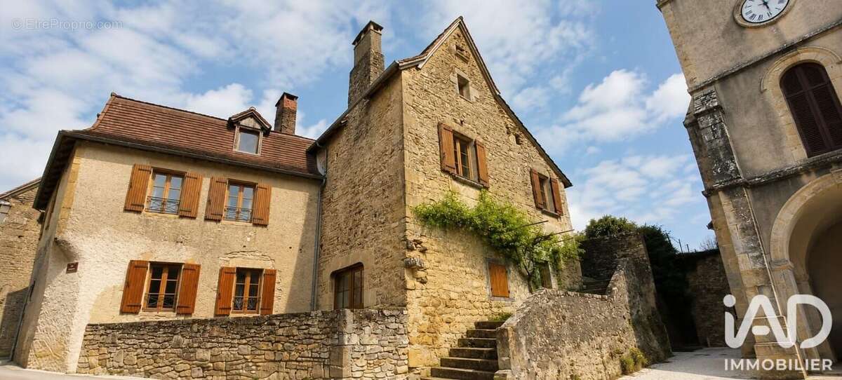 Appartement 257 m² à Saint-Medard-De-Presque  - photo 2