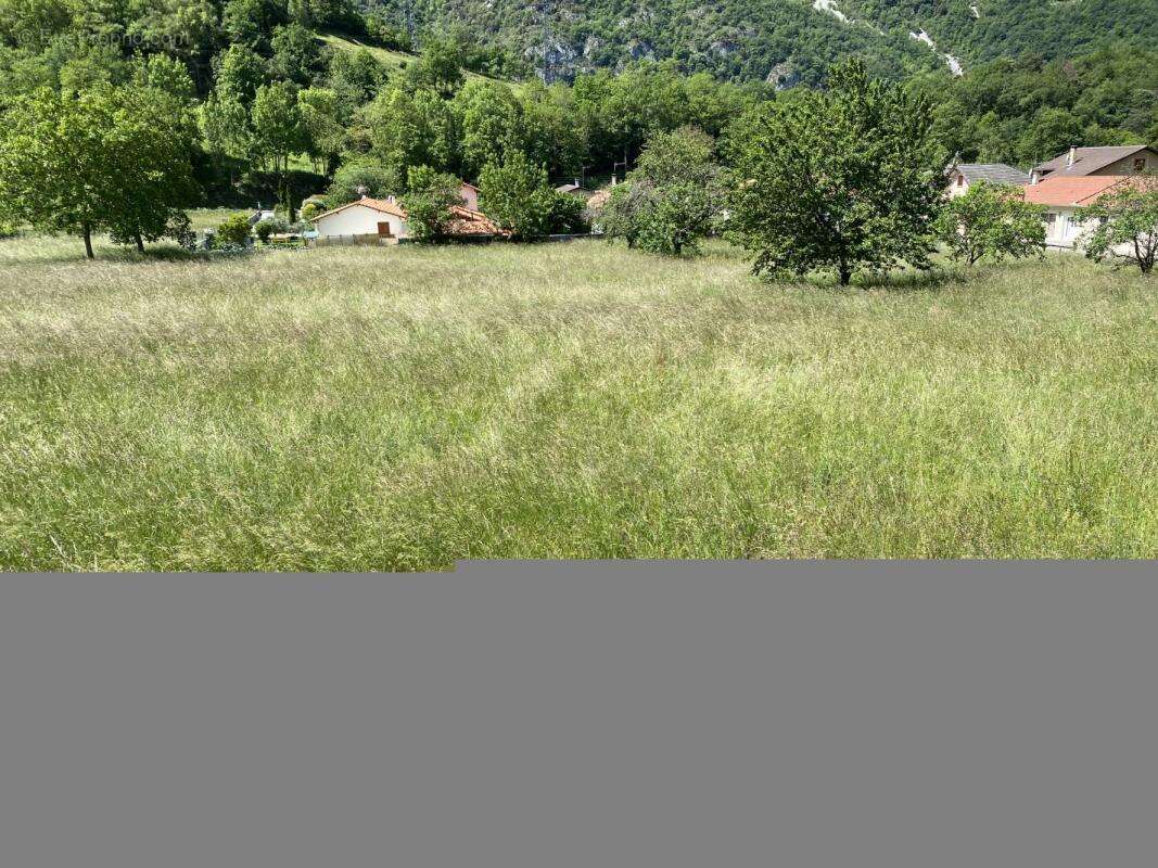 Terrain à TARASCON-SUR-ARIEGE