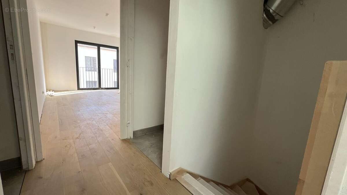 Photo 2 - Appartement à LA TOUR-DE-SALVAGNY