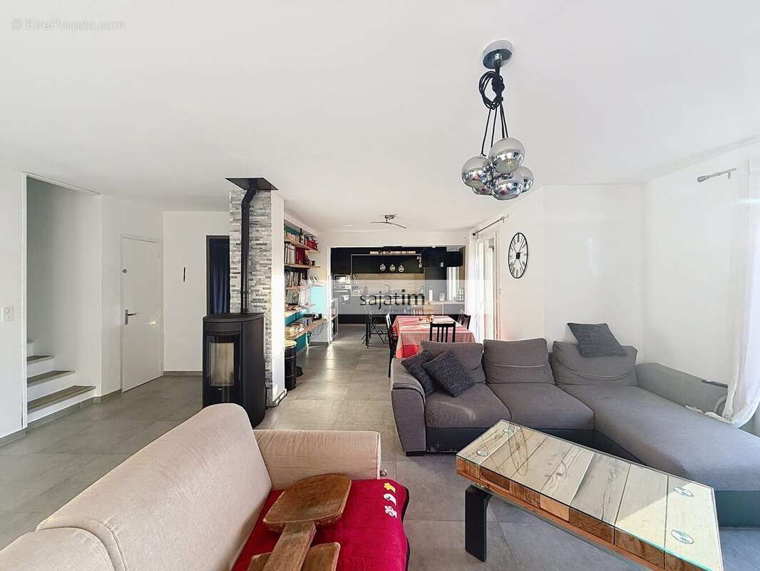 Maison à SIX-FOURS-LES-PLAGES