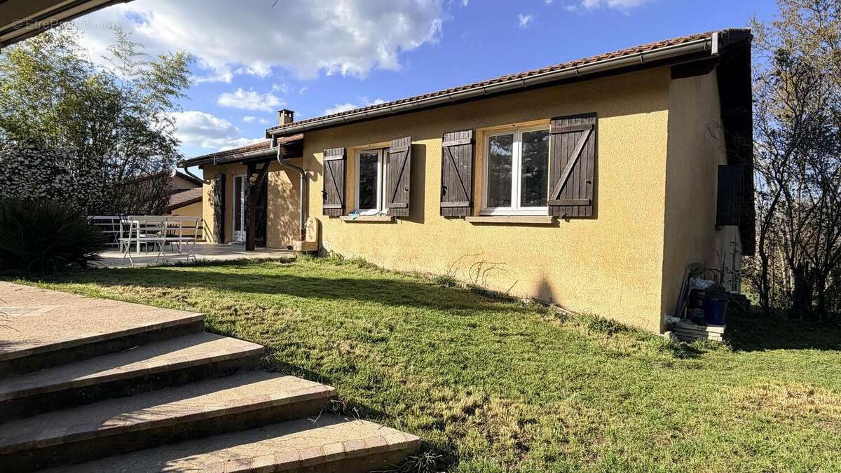 Photo 4 - Maison à LA TOUR-DE-SALVAGNY