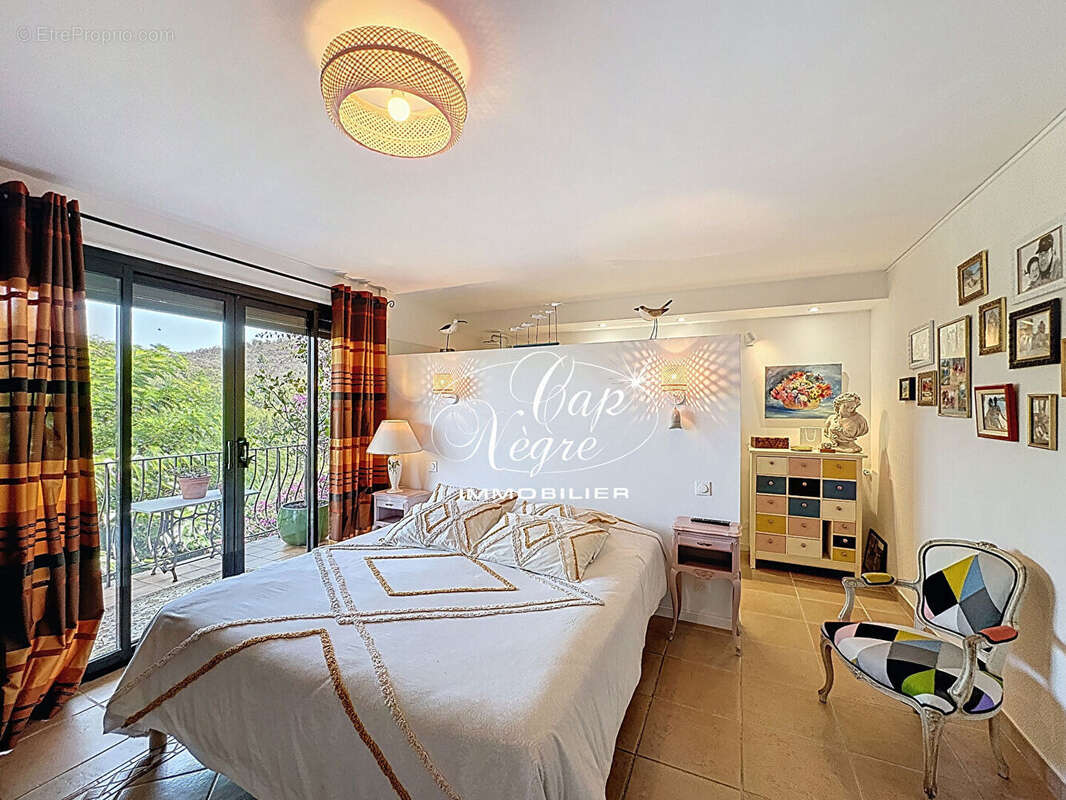 Maison à BORMES-LES-MIMOSAS