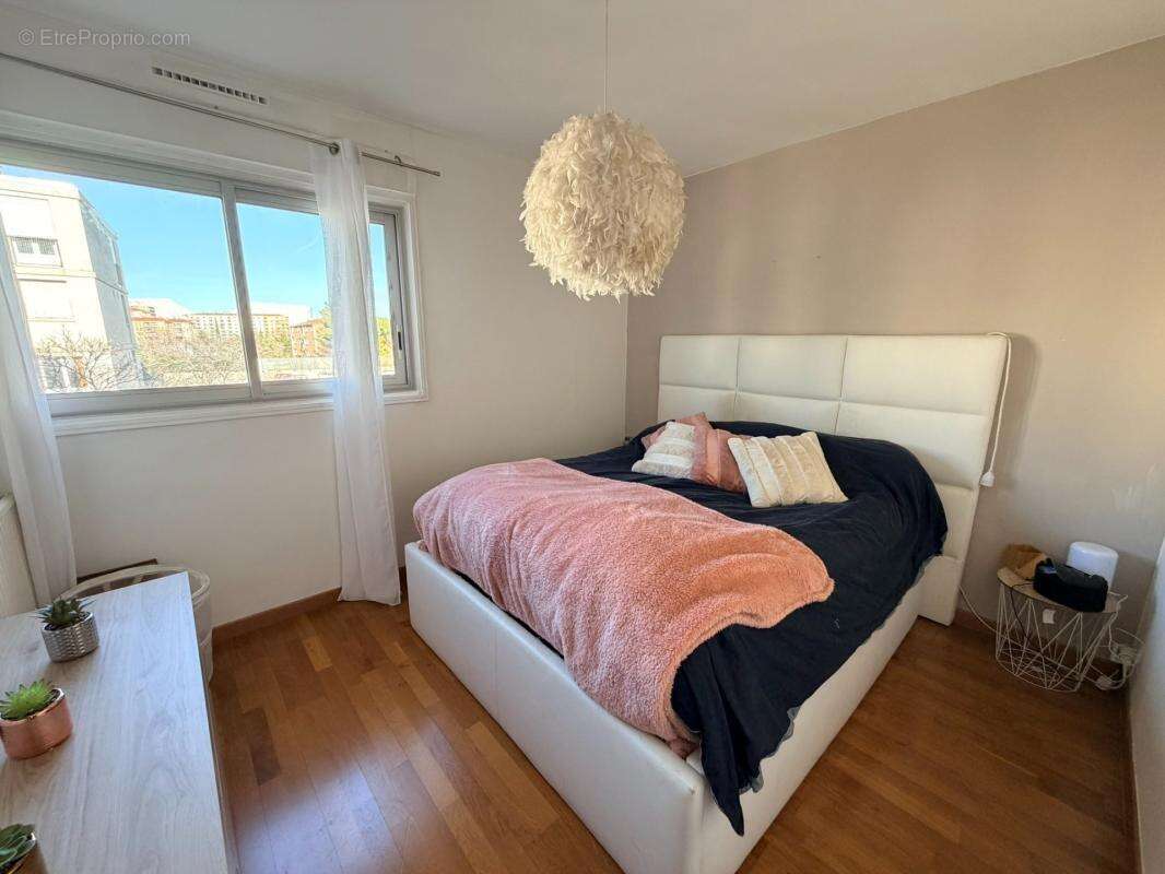 Appartement à MARSEILLE-9E