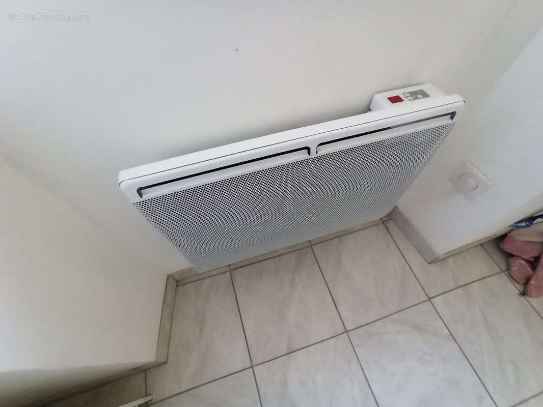 Commerce à SEREILHAC