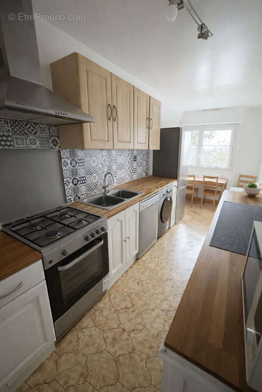 Appartement à CORBEIL-ESSONNES