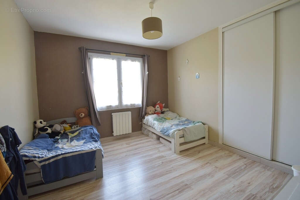 Maison Les Sables d'Olonne 5 pièces 129m2 + T2 45 m2 - photo 9