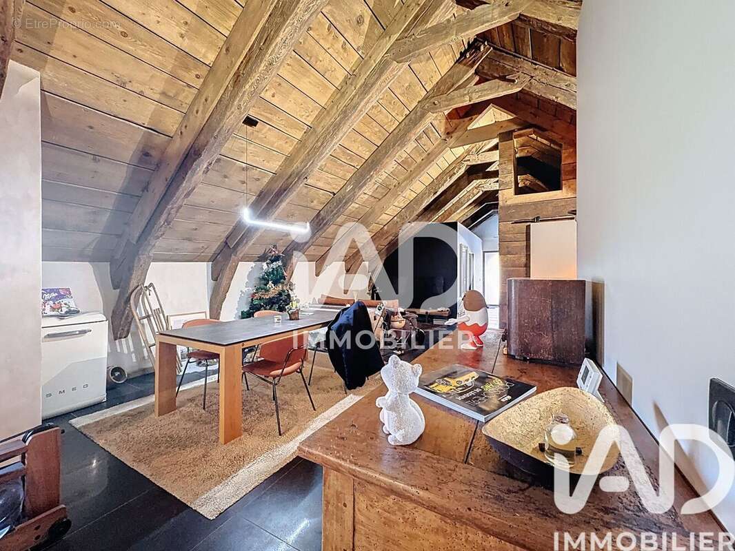 Maison 115 m² à Mezilhac  - photo 4