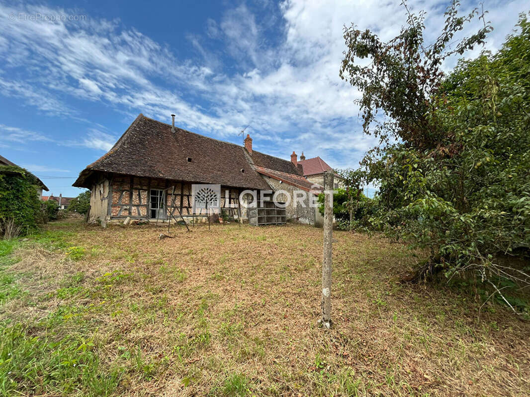 Maison à FRANGY-EN-BRESSE