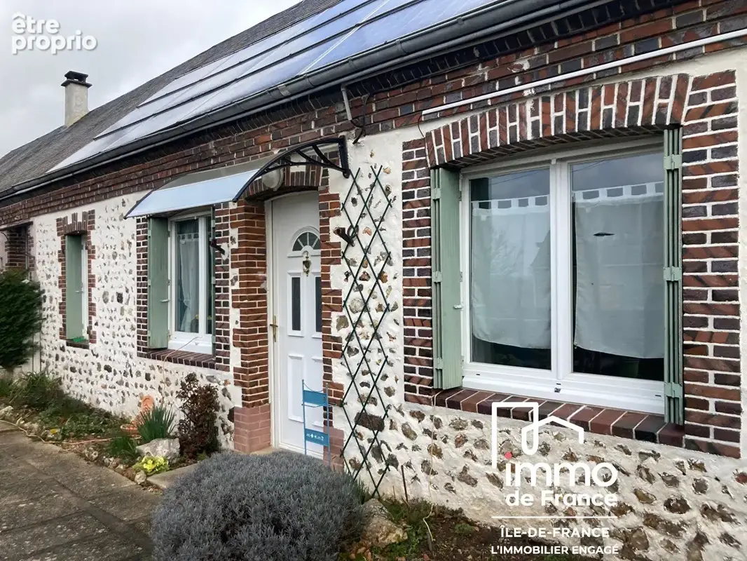 Maison à COURVILLE-SUR-EURE