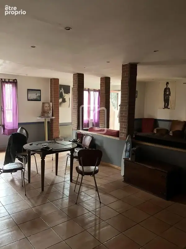 Immeuble à Uzerche - photo 4