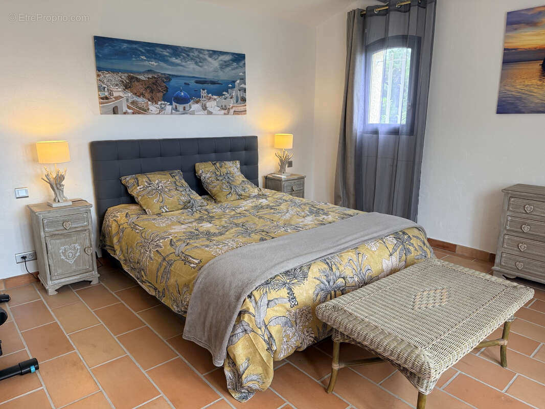 Maison à vendre 4 pièces LES ISSAMBRES (83) - photo 11