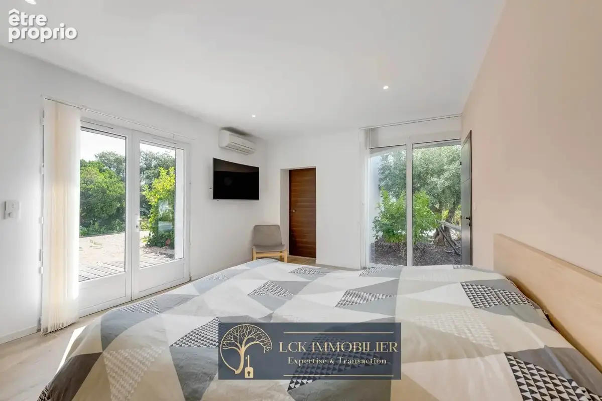 Villa vue mer avec potentiel sur les hauteurs des issambres - photo 9