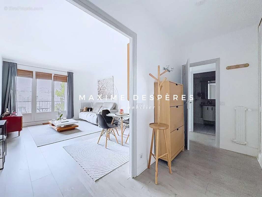 Appartement à NEUILLY-SUR-SEINE