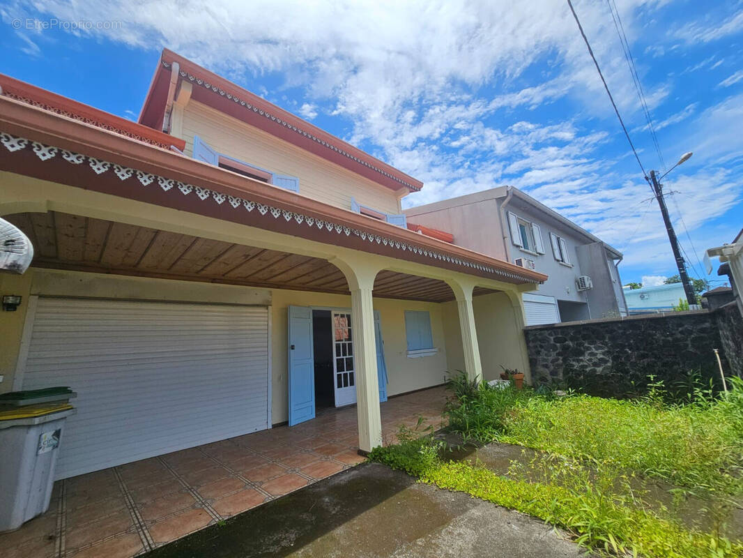 Photo 1 - Maison à SAINT-BENOIT