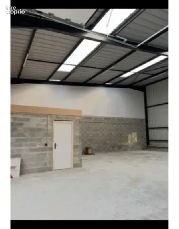 Lorient nord - local d'activité neuf / entrepôt de 195 m² + parking de 500 m² - accès poids lourds - sous decennale - photo 5
