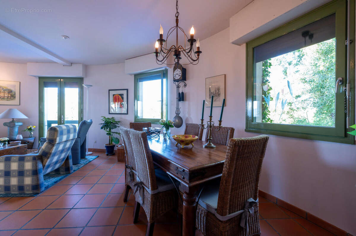 20 01 2023-1977 - Maison à ARCAMBAL