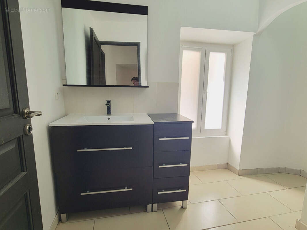 Maison à POURRIERES