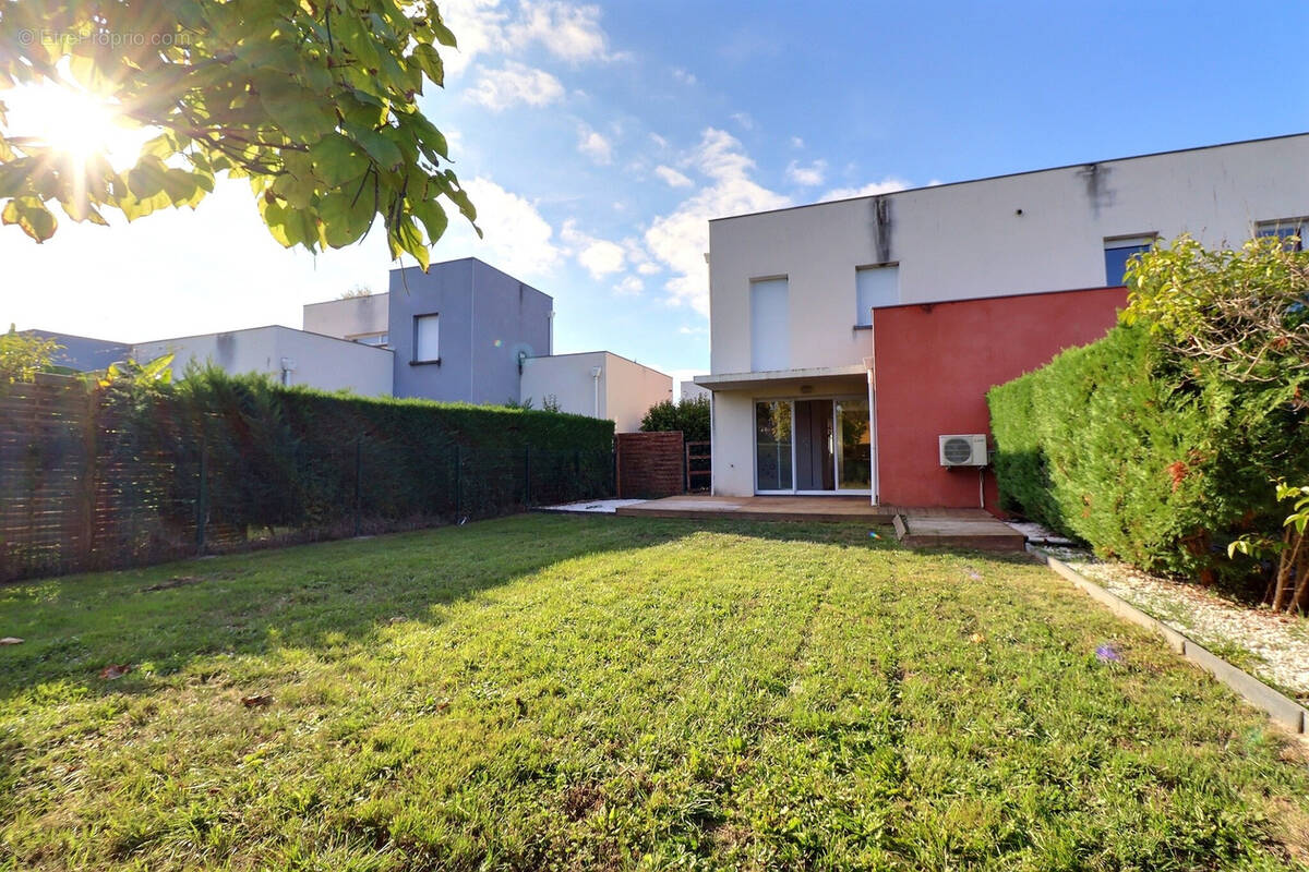 Maison à SAINT-LOUIS-DE-MONTFERRAND