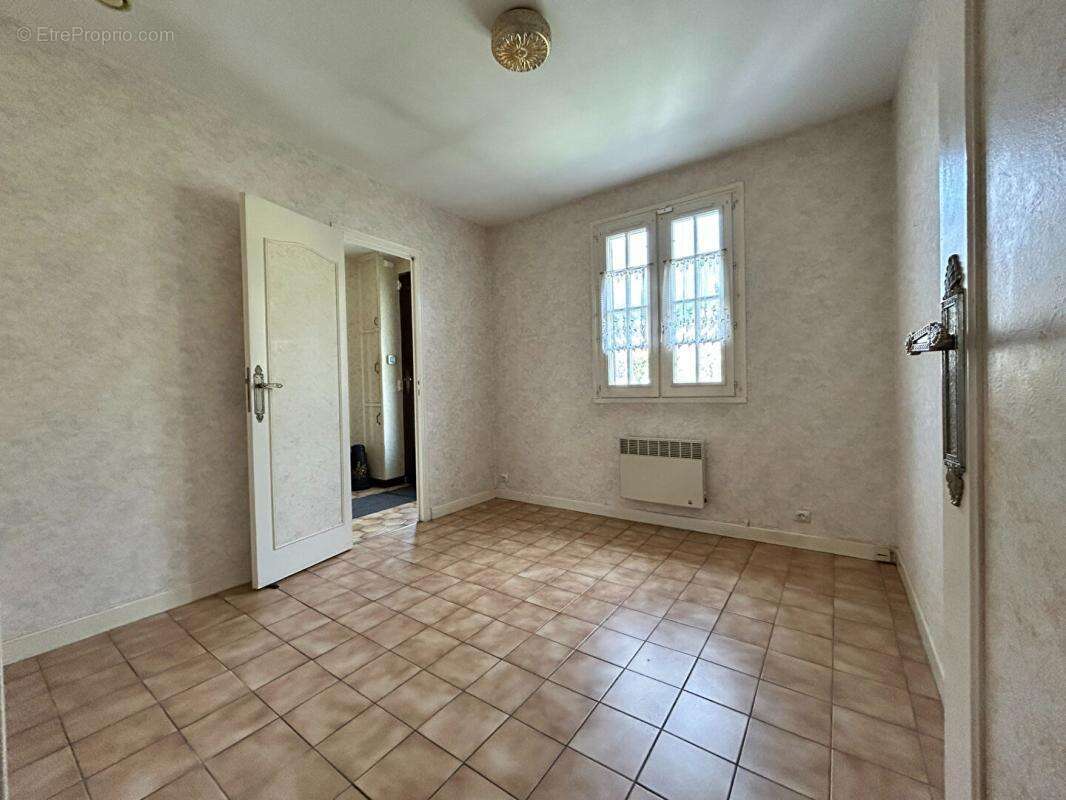 Maison à MARINES