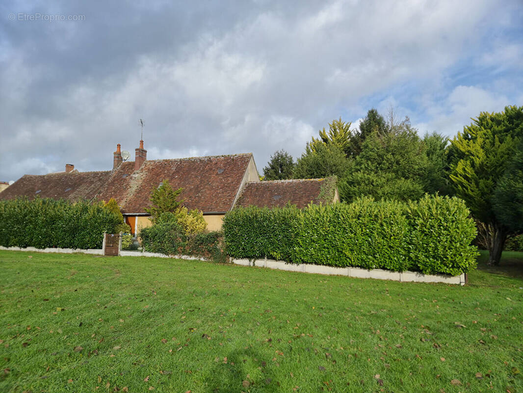 Maison à LA CHAPELLE-SOUEF