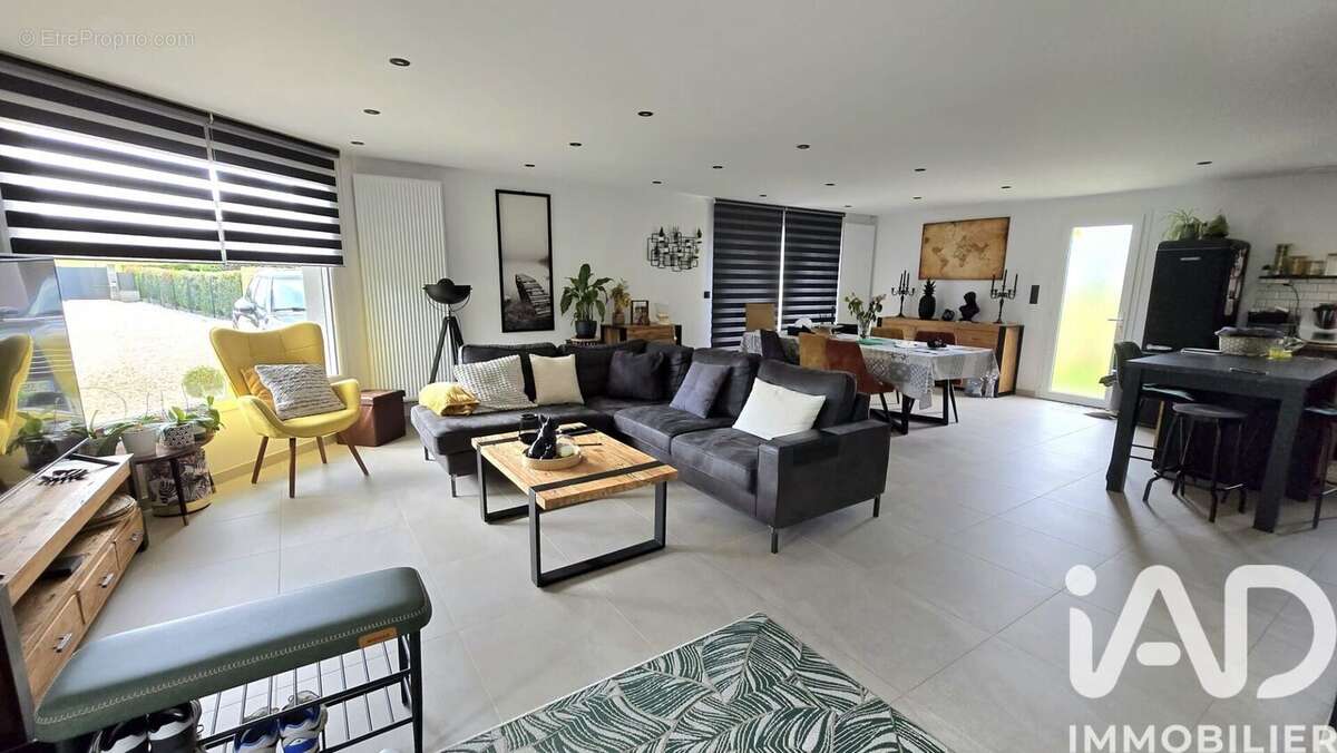 Photo 3 - Maison à VOISCREVILLE