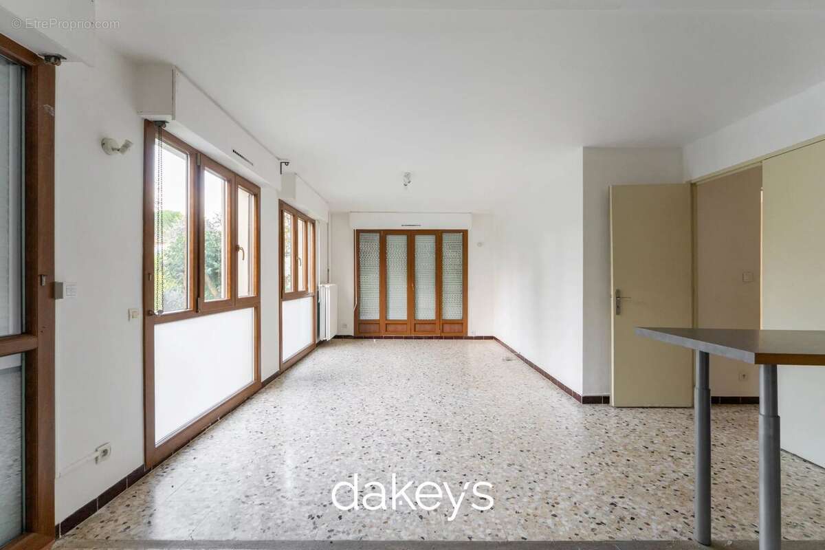 Appartement à MARSEILLE-8E