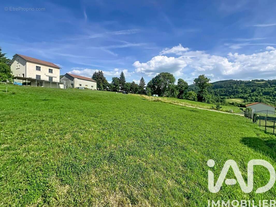 Terrain 849 m² à Le Monastier-Sur-Gazeille  - photo 2