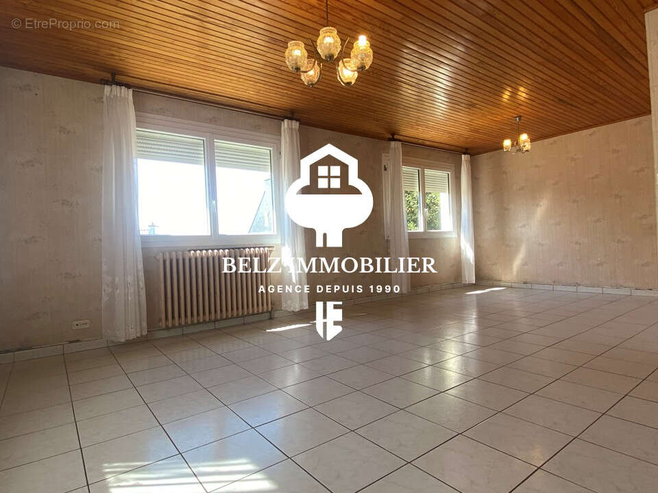 Maison Nostang 6 pièces Maison familiale des années 1970  5 chambres  Sous-sol complet TERRAIN  de 930m² - photo 4