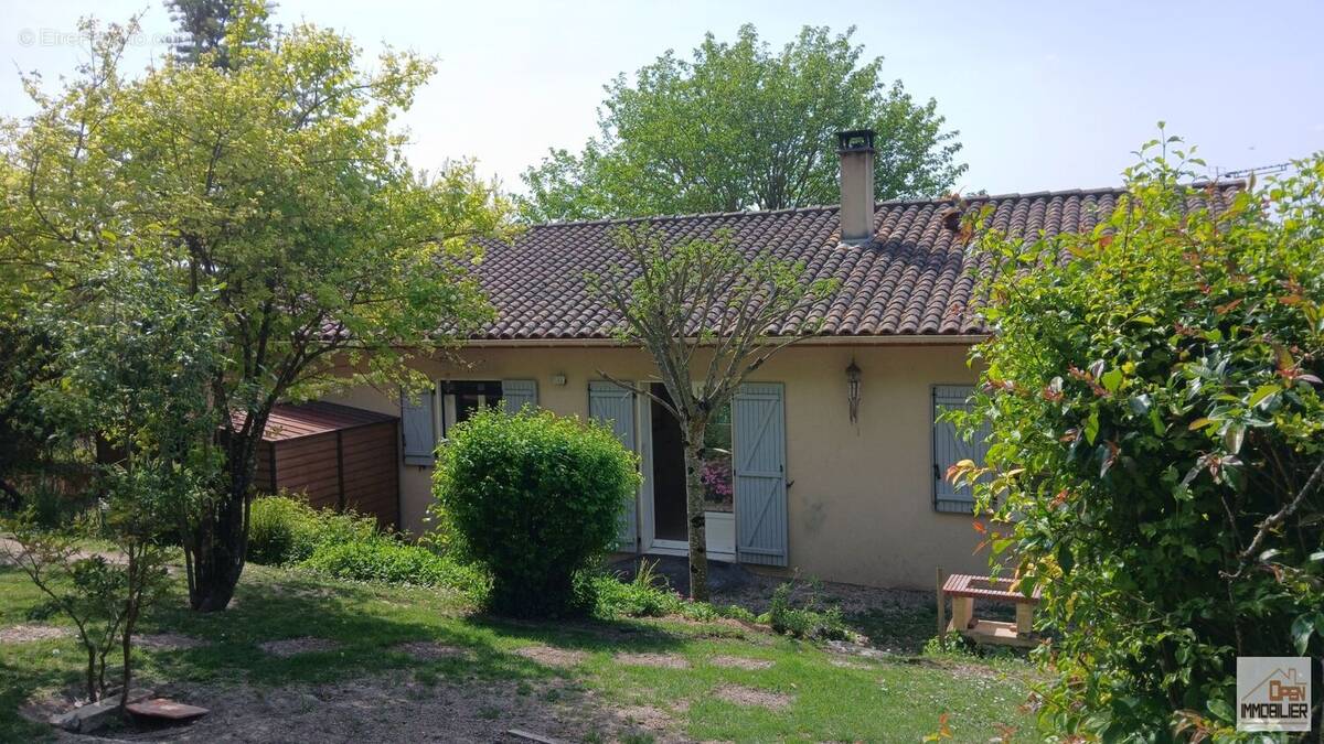 Maison 88 m² à Chalais  - photo 1