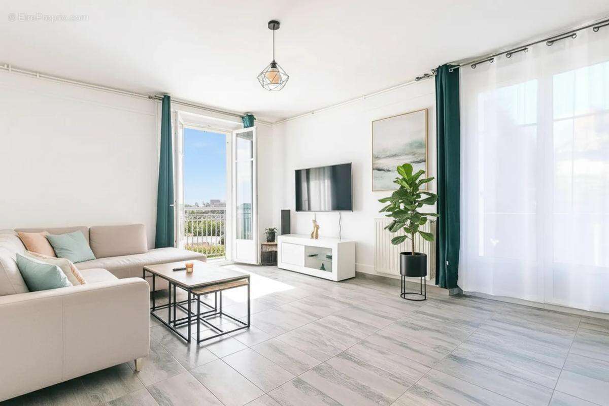 Appartement à CHAMPIGNY-SUR-MARNE