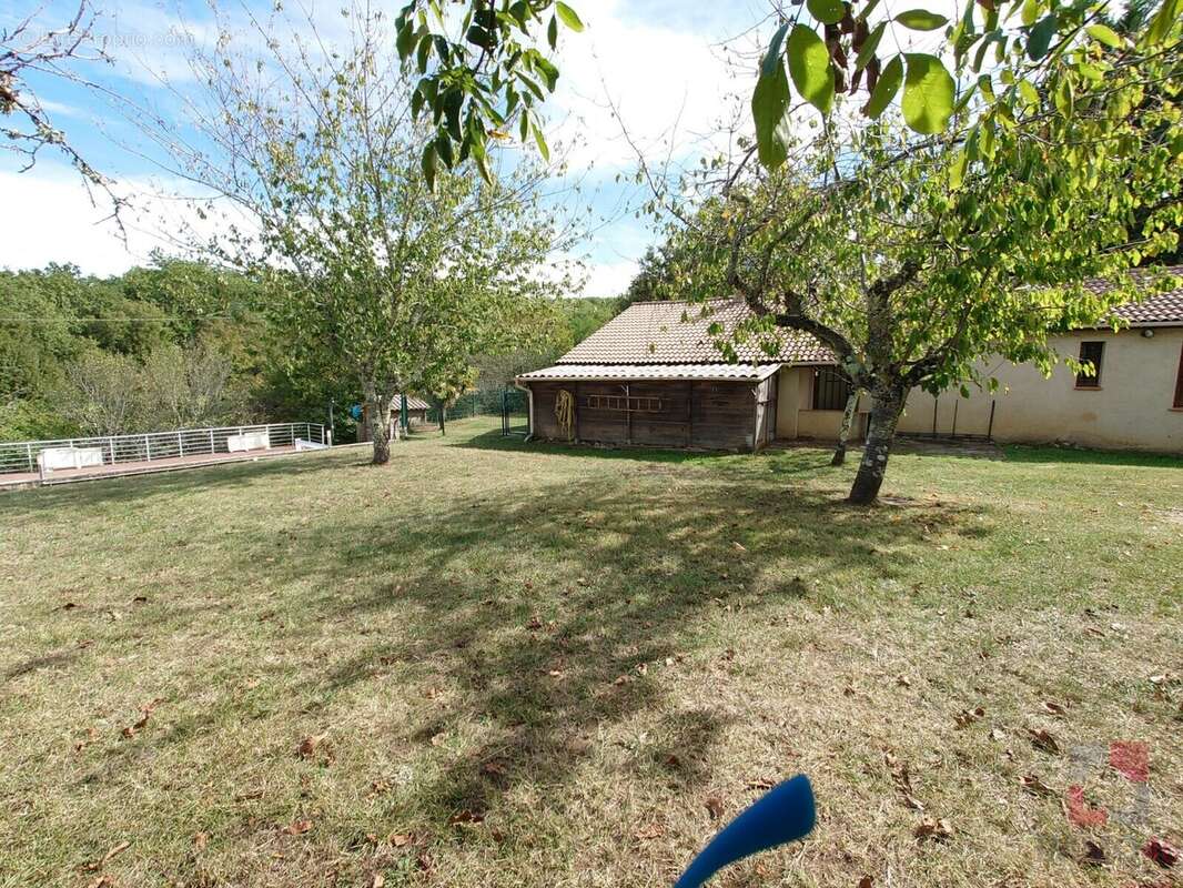 Maison à PUY-L&#039;EVEQUE