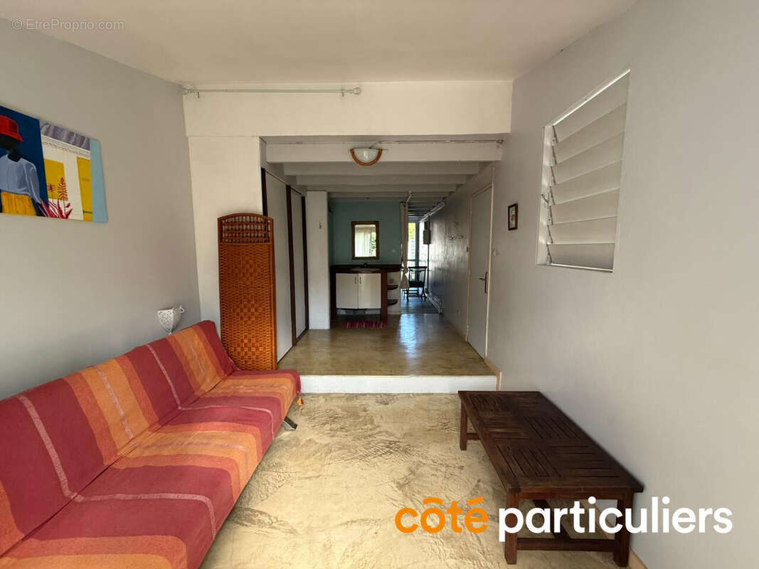 Maison à L&#039;ETANG-SALE