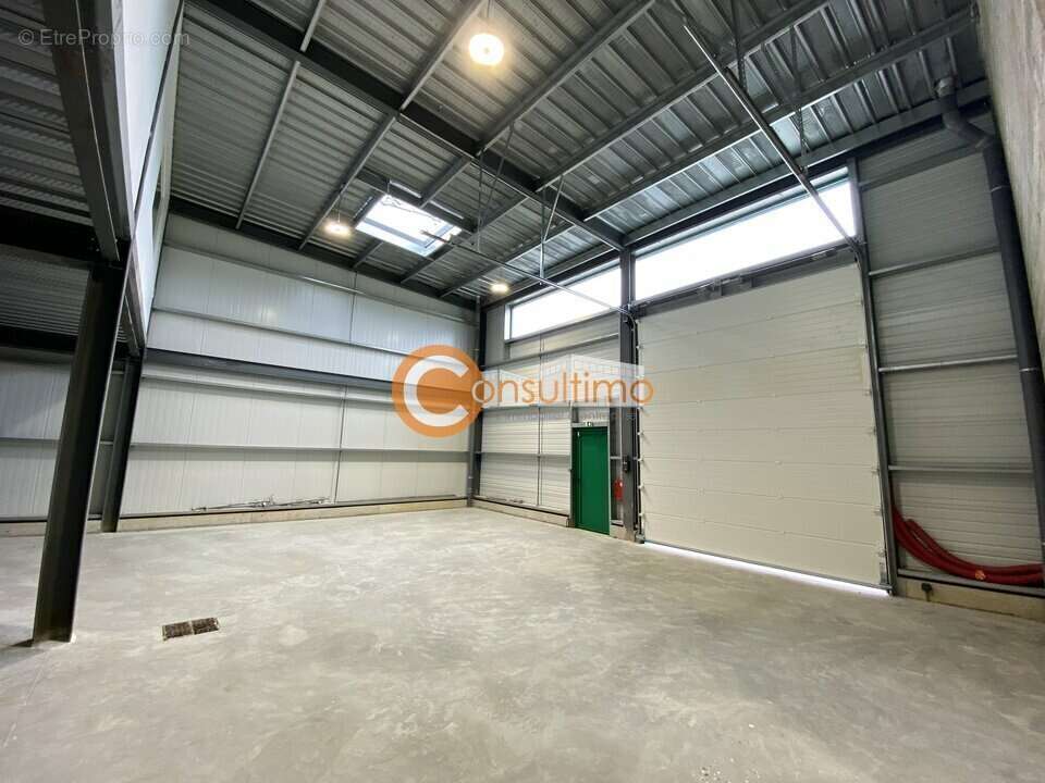 Mixte activites-bureaux à vendre - photo 10