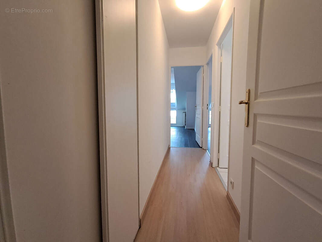 Appartement 70m² à vaujours - photo 4