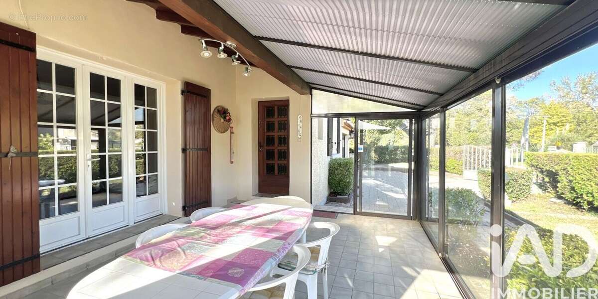 Photo 4 - Maison à L'ISLE-SUR-LA-SORGUE
