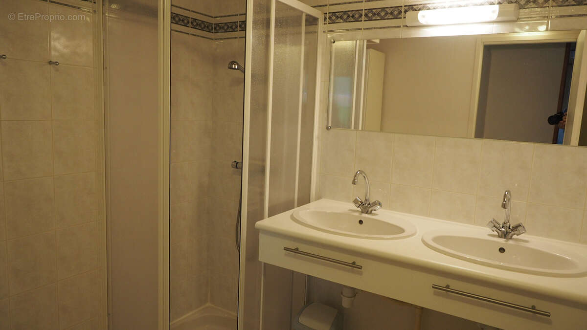 Maison à SAINT-JULIEN-EN-BORN