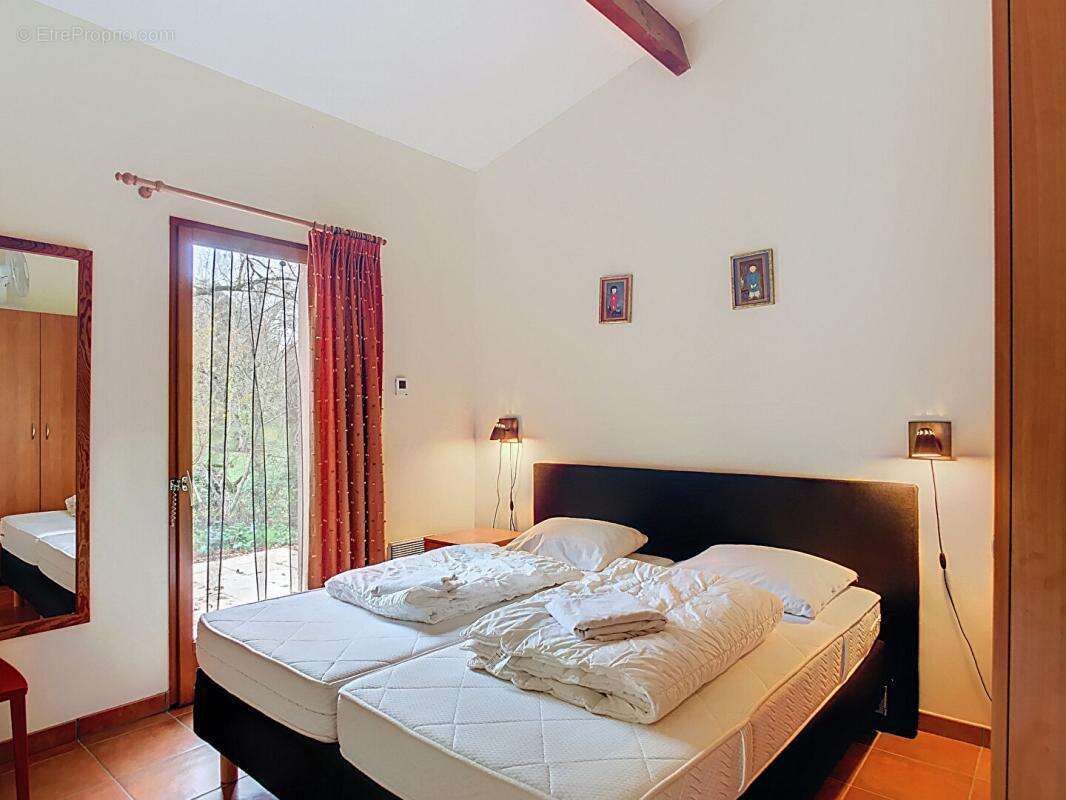Maison à GOURDON