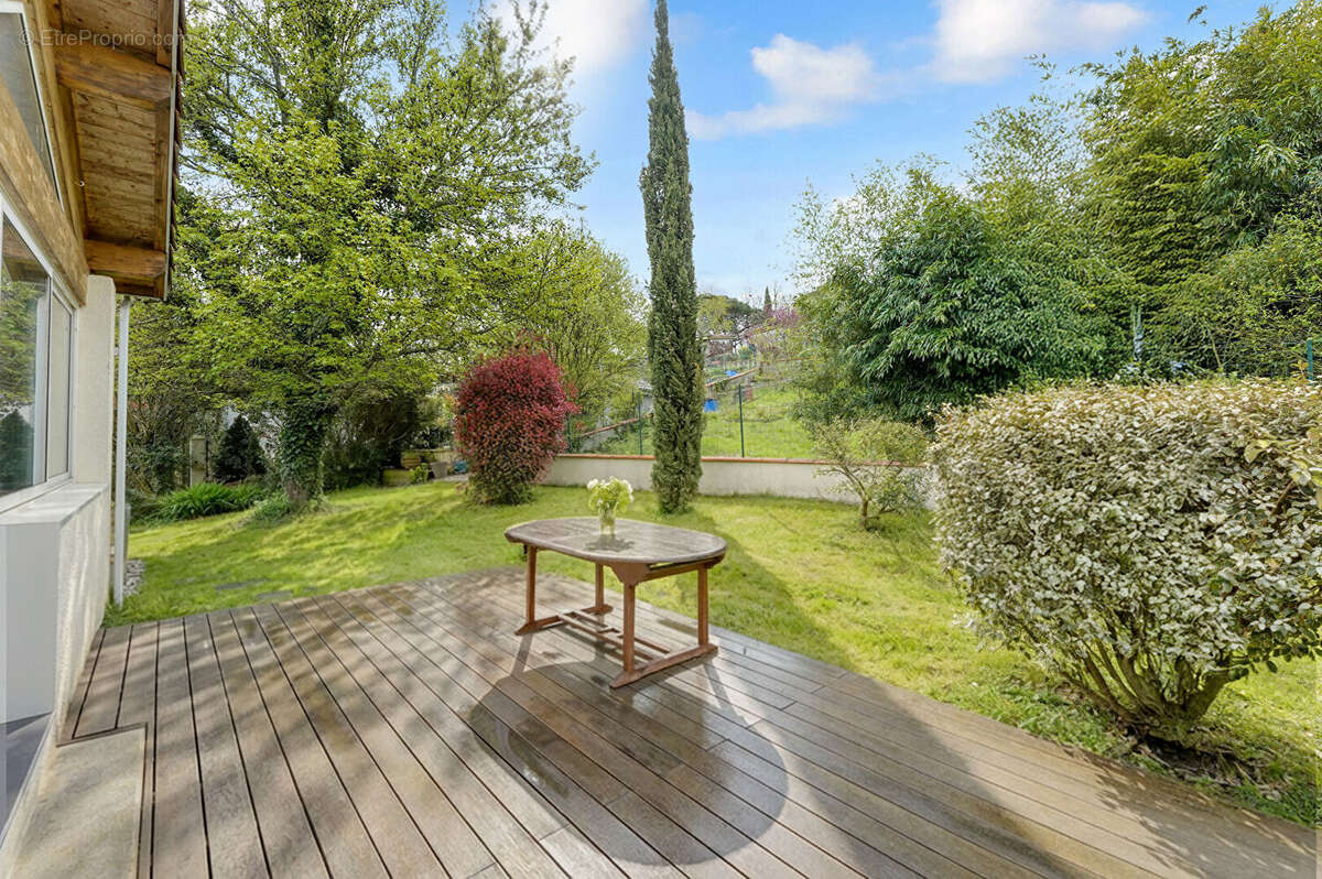 Maison à MONDONVILLE